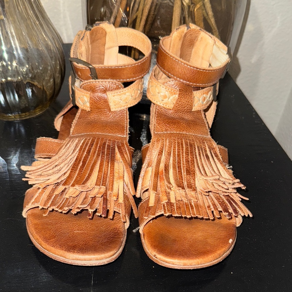 BED|STU Brown Leather Fringe Sandals size 6 Excellent condition! Bed Stu